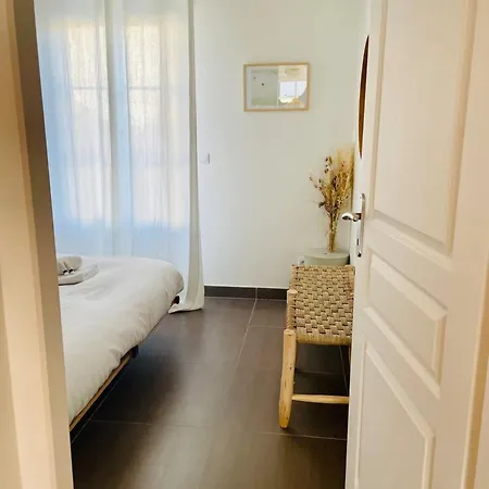 La Petite Genette Apartment *